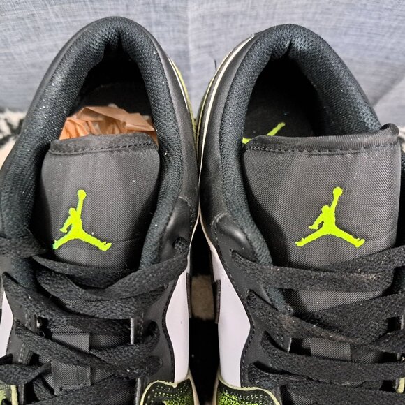 Size 10.5 Nike Air Jordan 1 Low Wear Away Electric Green Men Shoes